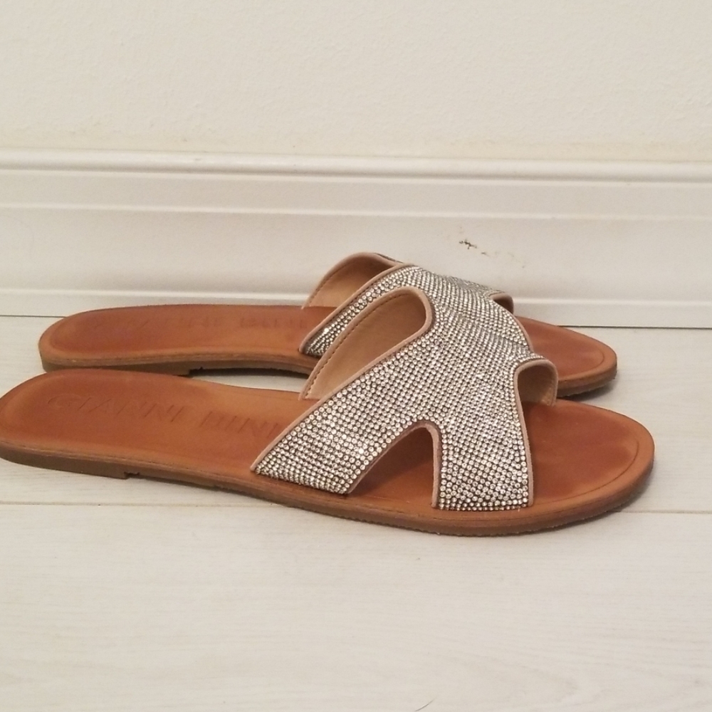 Shoes - Picture 2 of 3